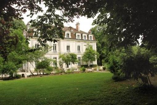 фото отеля Chateau de La Dame Blanche Hotel Geneuille
