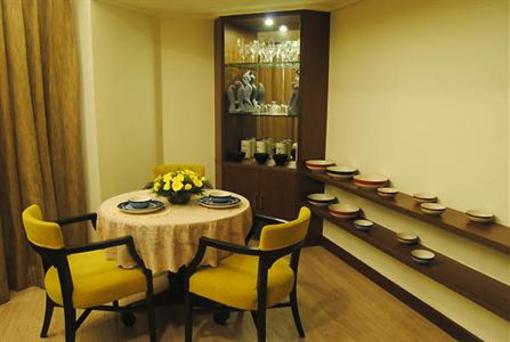 фото отеля Breeze Hotel Chennai