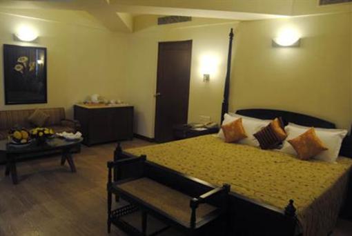 фото отеля Breeze Hotel Chennai