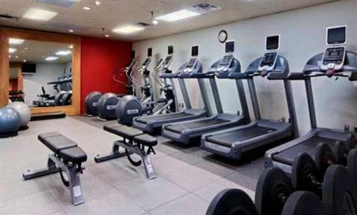 фото отеля DoubleTree by Hilton Midland Plaza