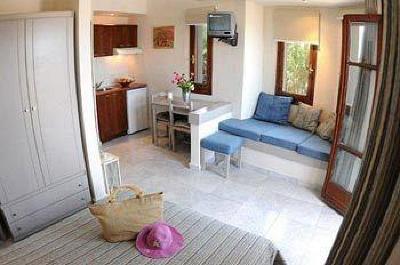 фото отеля Frideriki Studios And Apartments Platanias