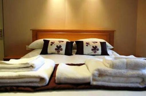фото отеля Highclere Hotel