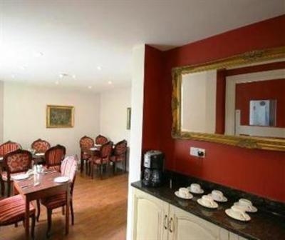 фото отеля Highclere Hotel