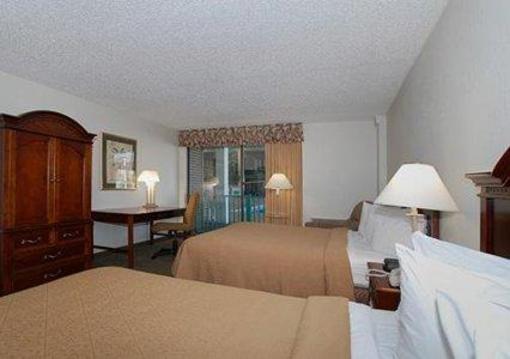 фото отеля Clarion Highlander Hotel and Conference Center