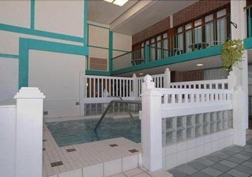 фото отеля Clarion Highlander Hotel and Conference Center