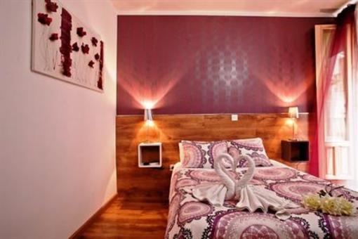 фото отеля Abel Victoriano Hostel Madrid
