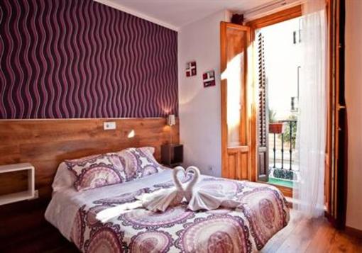 фото отеля Abel Victoriano Hostel Madrid