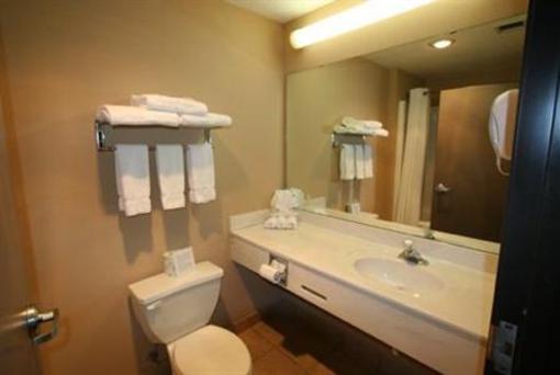 фото отеля Holiday Inn Express Bonner Springs