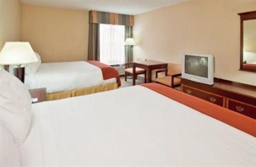фото отеля Holiday Inn Express Bonner Springs