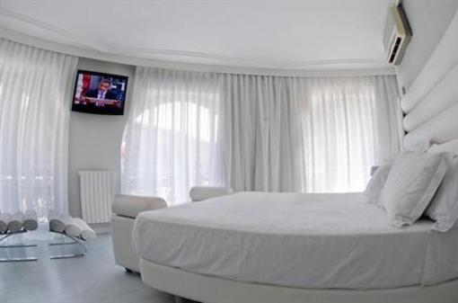 фото отеля Hotel Las Torres Zaragoza