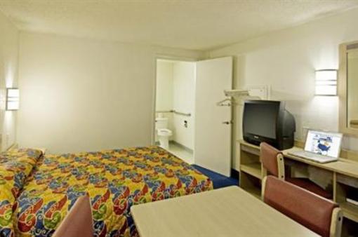 фото отеля Americas Best Value Inn-Mentor/Cleveland