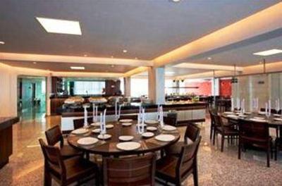 фото отеля Ramada Lagoa Santa International Airport