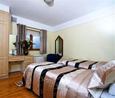 фото отеля Blooms Hotel