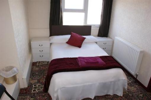 фото отеля Cowley Hotel