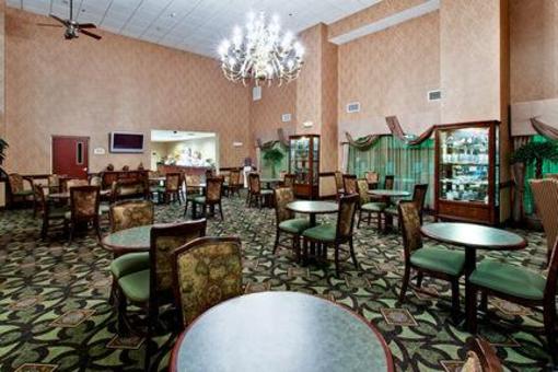 фото отеля Holiday Inn Express Hotel & Suites Kingsport-Meadowview I-26