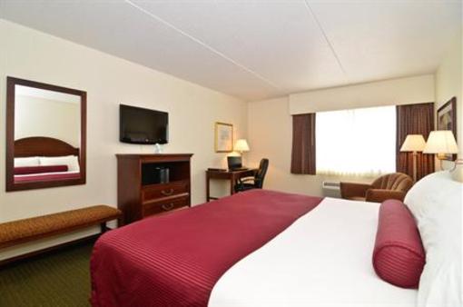 фото отеля BEST WESTERN Plus Longbranch Hotel & Convention Center