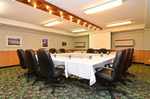 фото отеля BEST WESTERN Plus Longbranch Hotel & Convention Center