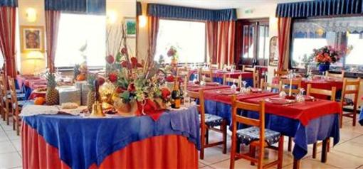 фото отеля Hotel Edelweiss Cesana Torinese