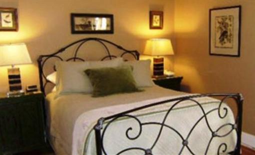 фото отеля Catalina Park Inn Bed and Breakfast