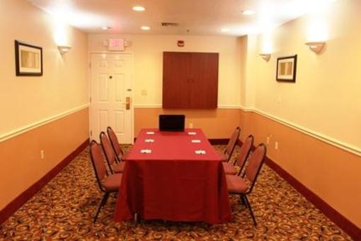 фото отеля Holiday Inn Express Cocoa Beach