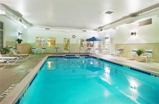 фото отеля Holiday Inn Express New Buffalo