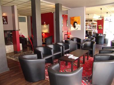 фото отеля Hotel Du Golf Le Lodge Salies-de-Bearn