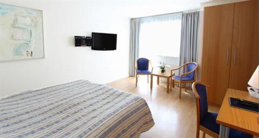 фото отеля Hotel Petit