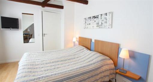 фото отеля Hotel Petit