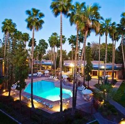 фото отеля DoubleTree by Hilton Phoenix- Tempe