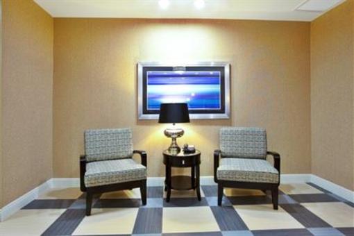 фото отеля Holiday Inn Express Hotel & Suites Baton Rouge Port Allen