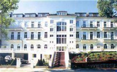 фото отеля Das Weisse Hotel an der Elbchaussee