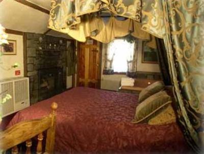 фото отеля Castle Wood Theme Cottages