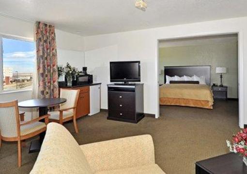 фото отеля Quality Inn & Suites Denver International Airport