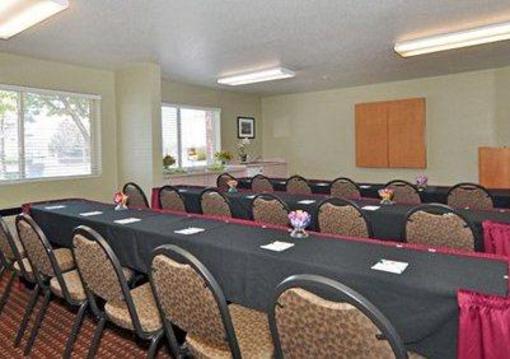 фото отеля Quality Inn & Suites Denver International Airport