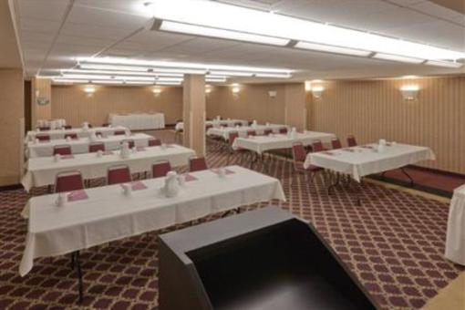 фото отеля Holiday Inn Express Hotel & Suites Deadwood