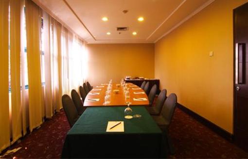 фото отеля The Acacia Hotel Jakarta