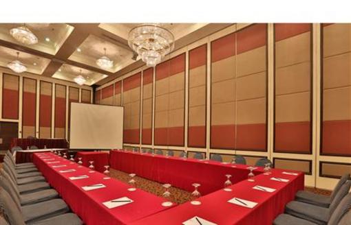 фото отеля The Acacia Hotel Jakarta