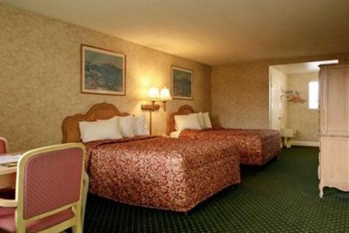 фото отеля Econo Lodge Maingate