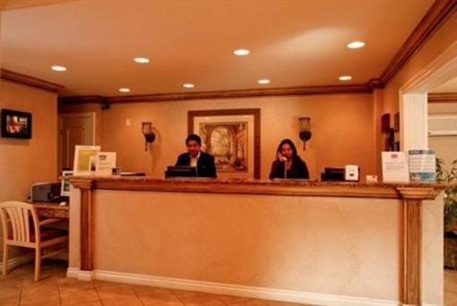 фото отеля Econo Lodge Maingate
