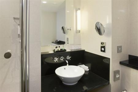 фото отеля Crowne Plaza Hotel Marlow