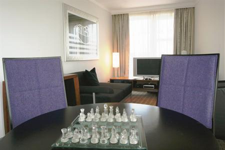 фото отеля Crowne Plaza Hotel Marlow