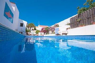 фото отеля Rio Arade Algarve Accommodation Hotel Estombar