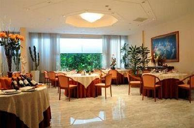фото отеля Best Western Hotel Globus Cervia