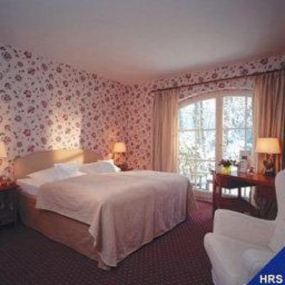 фото отеля Romantik Hotel Jagdhaus Waldfrieden