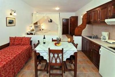 фото отеля Enplo Apartments