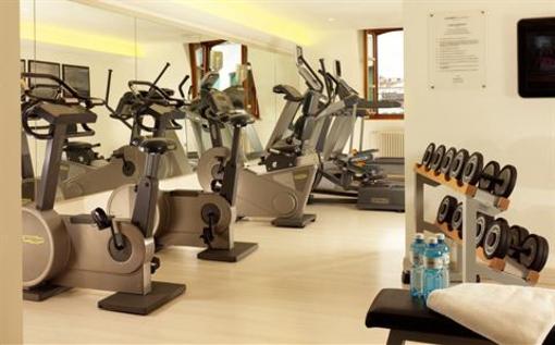 фото отеля Swissotel Metropole Geneva