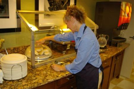 фото отеля Hampton Inn & Suites Huntersville