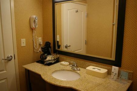 фото отеля Hampton Inn & Suites Huntersville