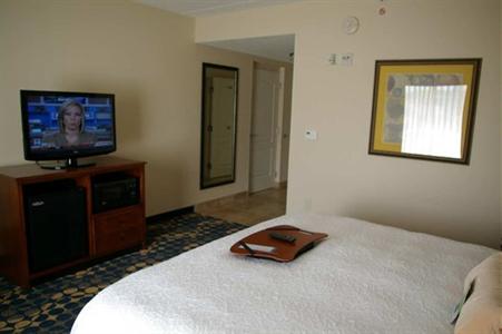 фото отеля Hampton Inn & Suites Huntersville