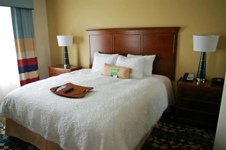 фото отеля Hampton Inn & Suites Huntersville